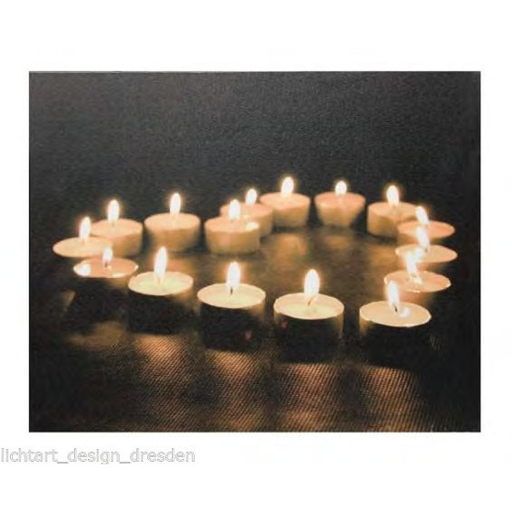 BELEUCHTETE LED BILDER - Herz aus Kerzen