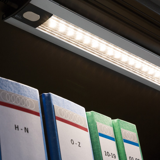 Paulmann 703.98 TriX LED Schrankunterleuchte Lichtleiste mit Touchschalter 4,2W Schwarz